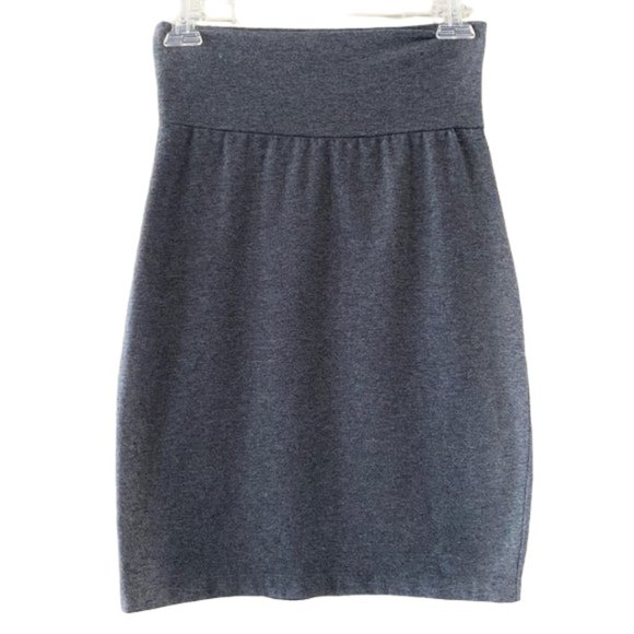 Forever 21 Dresses & Skirts - FOREVER 21 Gray Stretch Knit Pencil Skirt